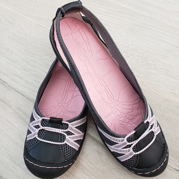 J-41 Shoes - J-41 NWOT Womens Black/Pink Ballet Vegan Flat Sz 8